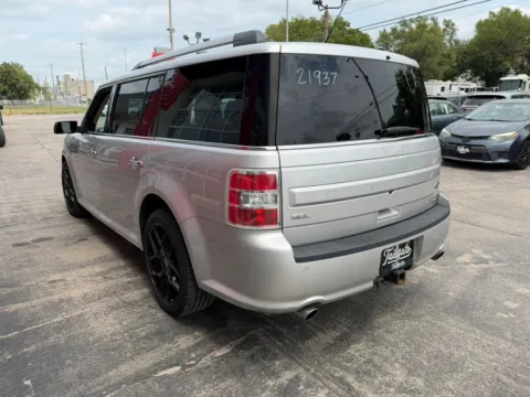 More photos of 2017 Ford Flex SEL Sport Utility 4D at Tailgate Motor Co. (Fremont South), NE