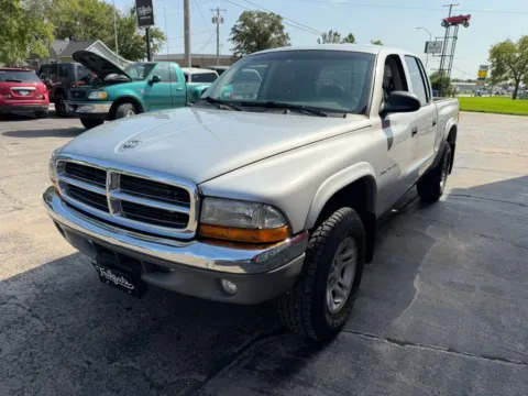 More photos of 2001 Dodge Dakota Quad Cab Pickup at Tailgate Motor Co. (Fremont South), NE