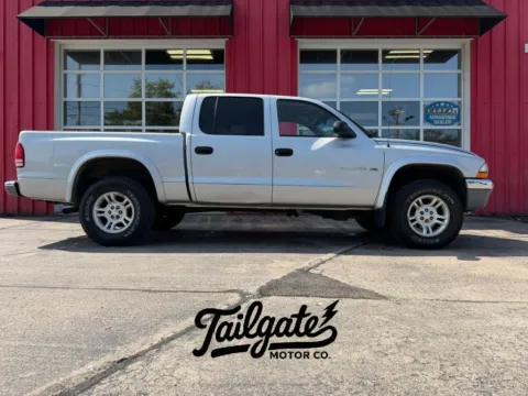 Silver 2001 Dodge Dakota Quad Cab Pickup for sale in Fremont, NE