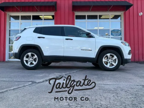 White 2023 Jeep Compass Sport Utility 4D for sale in Fremont, NE