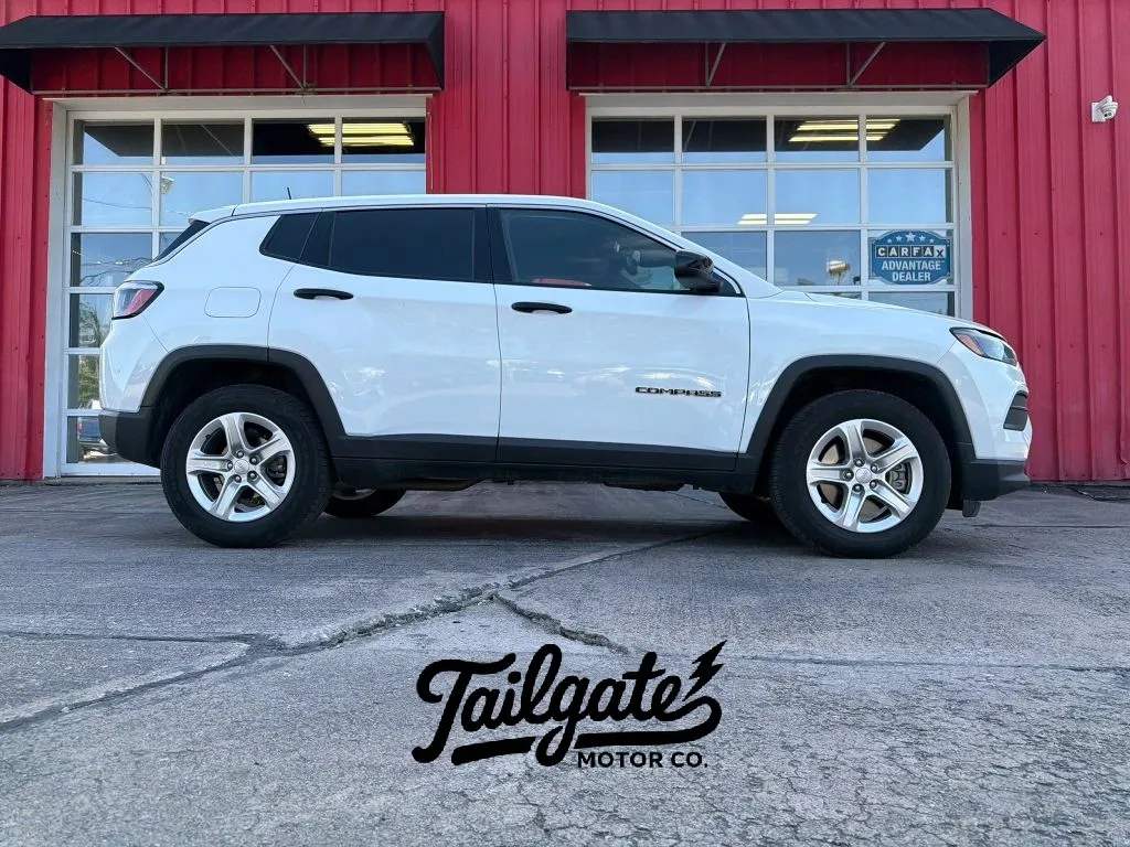 White 2023 Jeep Compass Sport Utility 4D for sale in Fremont, NE