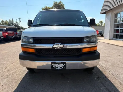 Another view of 2016 Chevrolet Express 3500 Passenger LT Extended Van 3D for sale in Fremont, NE at Tailgate Motor Co. (Fremont South)