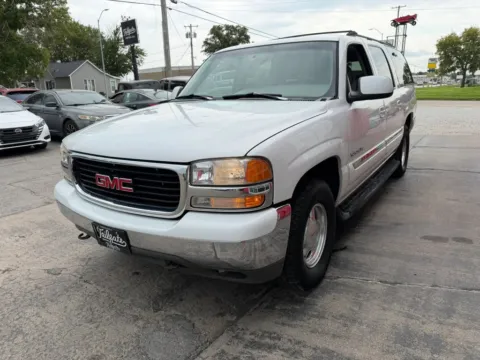More photos of 2000 GMC Yukon XL 1500 Sport Utility at Tailgate Motor Co. (Fremont South), NE