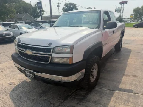 More photos of 2006 Chevrolet Silverado 2500 HD Extended Cab Work Truck Pickup 4D 6 1/2 ft at Tailgate Motor Co. (Fremont South), NE