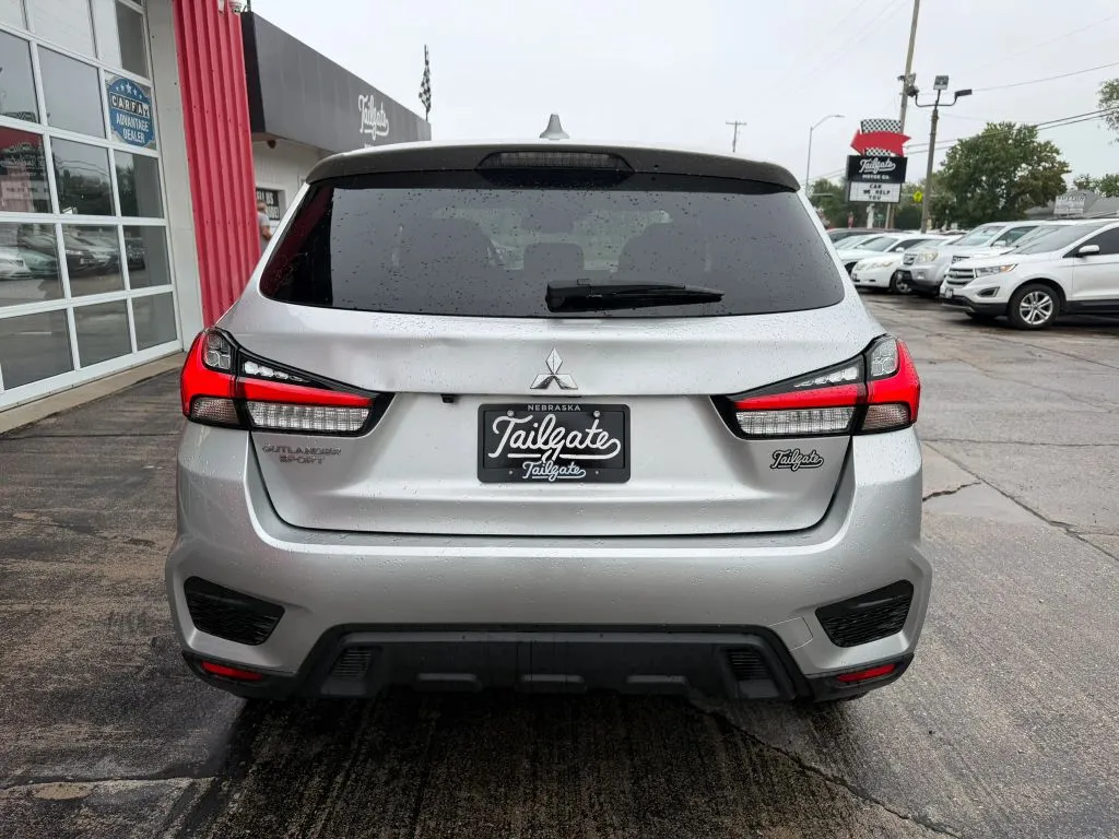 Mitsubishi Outlander Sport photo 6