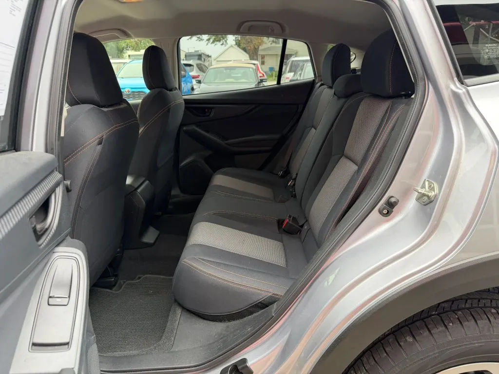 Subaru Crosstrek photo 12