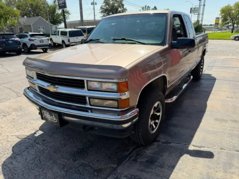 More photos of 1995 Chevrolet 1500 Extended Cab Long Bed at Tailgate Motor Co. (Fremont South), NE