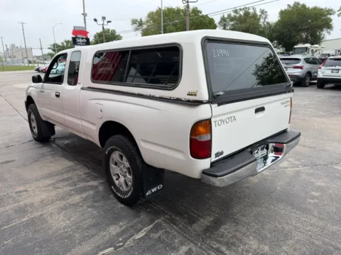 More photos of 1998 Toyota Tacoma XtraCab Pickup at Tailgate Motor Co. (Fremont South), NE