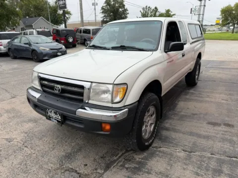 More photos of 1998 Toyota Tacoma XtraCab Pickup at Tailgate Motor Co. (Fremont South), NE