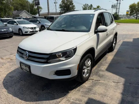 More photos of 2017 Volkswagen Tiguan 2.0T S 4Motion Sport Utility 4D at Tailgate Motor Co. (Fremont South), NE
