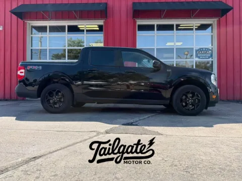 Black 2022 Ford Maverick XLT SuperCrew Pickup 4D 4 1/2 ft for sale in Fremont, NE