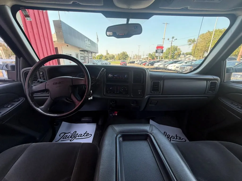GMC Sierra photo 15