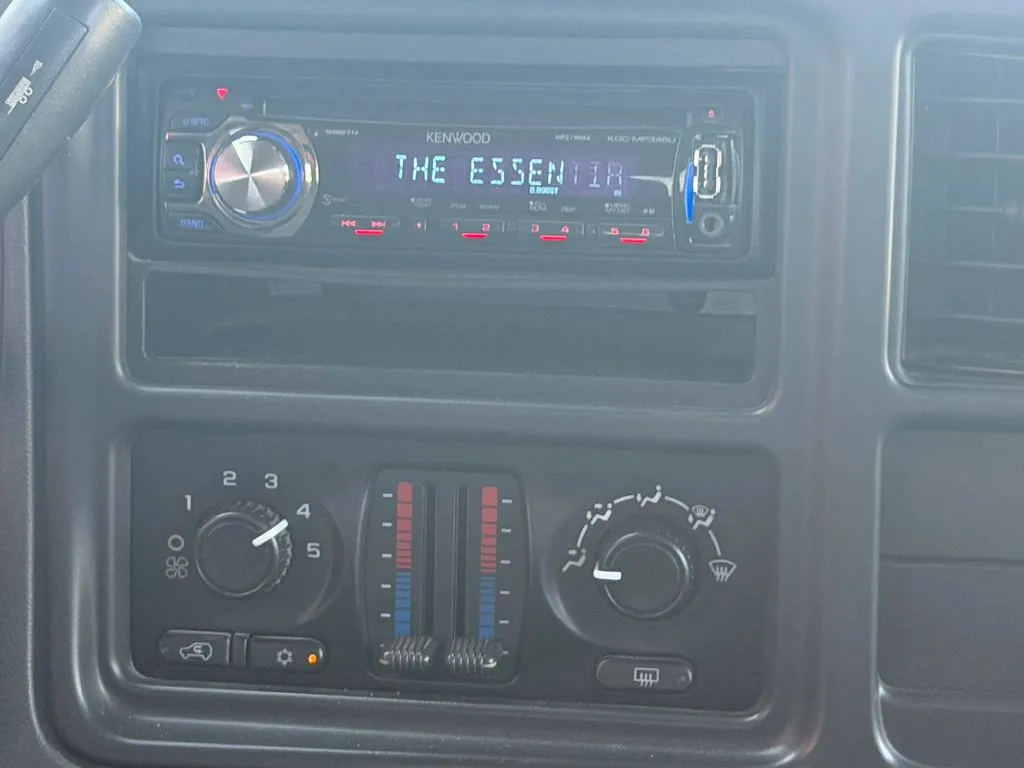 GMC Sierra photo 16