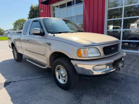 Photos of 1998 Ford F-150 Super Cab Short Bed for sale in Fremont, NE at Tailgate Motor Co. (Fremont South)