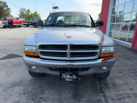Another view of 2002 Dodge Dakota Quad Cab Pickup for sale in Fremont, NE at Tailgate Motor Co. (Fremont South)