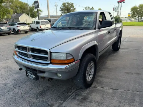 More photos of 2002 Dodge Dakota Quad Cab Pickup at Tailgate Motor Co. (Fremont South), NE