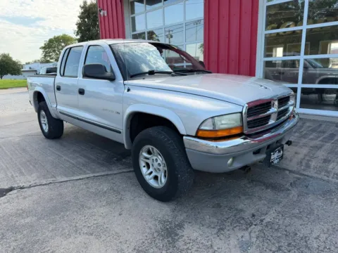 Photos of 2002 Dodge Dakota Quad Cab Pickup for sale in Fremont, NE at Tailgate Motor Co. (Fremont South)