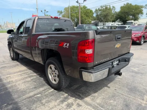 More photos of 2007 Chevrolet Silverado 1500 Extended Cab LT Pickup 4D 6 1/2 ft at Tailgate Motor Co. (Fremont South), NE