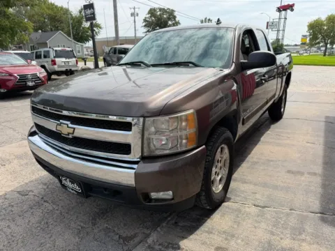 More photos of 2007 Chevrolet Silverado 1500 Extended Cab LT Pickup 4D 6 1/2 ft at Tailgate Motor Co. (Fremont South), NE