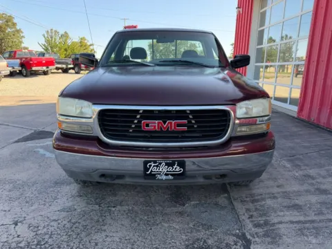 Another view of 1999 GMC Sierra 1500 Regular Cab Long Bed for sale in Fremont, NE at Tailgate Motor Co. (Fremont South)