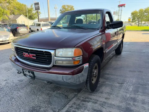 More photos of 1999 GMC Sierra 1500 Regular Cab Long Bed at Tailgate Motor Co. (Fremont South), NE