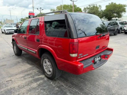 More photos of 2000 Chevrolet Blazer Sport Utility 4D at Tailgate Motor Co. (Fremont South), NE