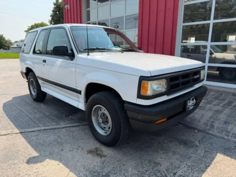 Photos of 1994 MAZDA Navajo LX Sport Utility 2D for sale in Fremont, NE at Tailgate Motor Co. (Fremont South)