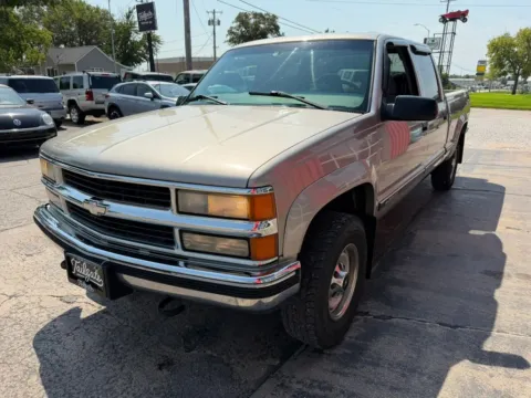 More photos of 1999 Chevrolet 2500 Crew Cab Short Bed at Tailgate Motor Co. (Fremont South), NE