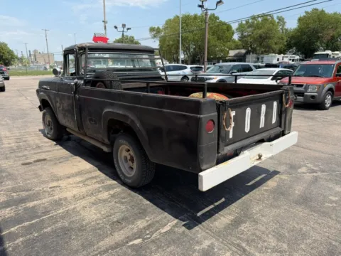 More photos of 1960 Ford Truck at Tailgate Motor Co. (Fremont South), NE