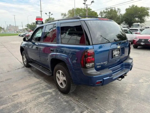 More photos of 2006 Chevrolet Trailblazer LS Sport Utility 4D at Tailgate Motor Co. (Fremont South), NE