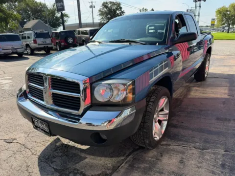 More photos of 2005 Dodge Dakota Quad Cab SLT Pickup 4D 5 1/2 ft at Tailgate Motor Co. (Fremont South), NE