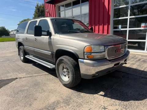 Photos of 2001 GMC Yukon XL 2500 Sport Utility for sale in Fremont, NE at Tailgate Motor Co. (Fremont South)