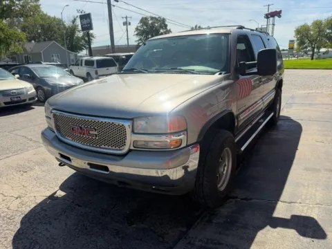 More photos of 2001 GMC Yukon XL 2500 Sport Utility at Tailgate Motor Co. (Fremont South), NE