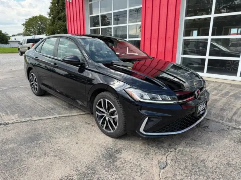 Photos of 2025 Volkswagen Jetta 1.5T SE Sedan 4D for sale in Fremont, NE at Tailgate Motor Co. (Fremont South)