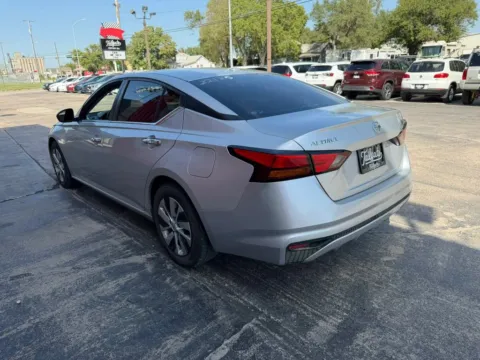 More photos of 2020 Nissan Altima 2.5 S Sedan 4D at Tailgate Motor Co. (Fremont South), NE