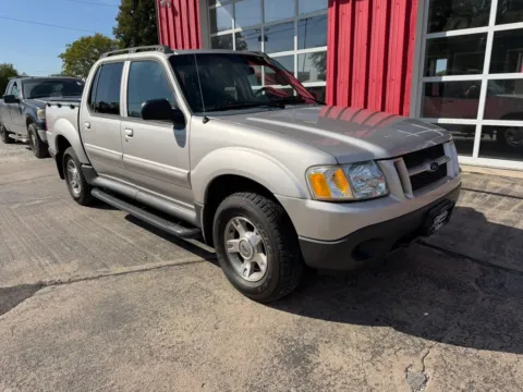 Photos of 2004 Ford Explorer Sport Trac XLT Sport Utility Pickup 4D for sale in Fremont, NE at Tailgate Motor Co. (Fremont South)