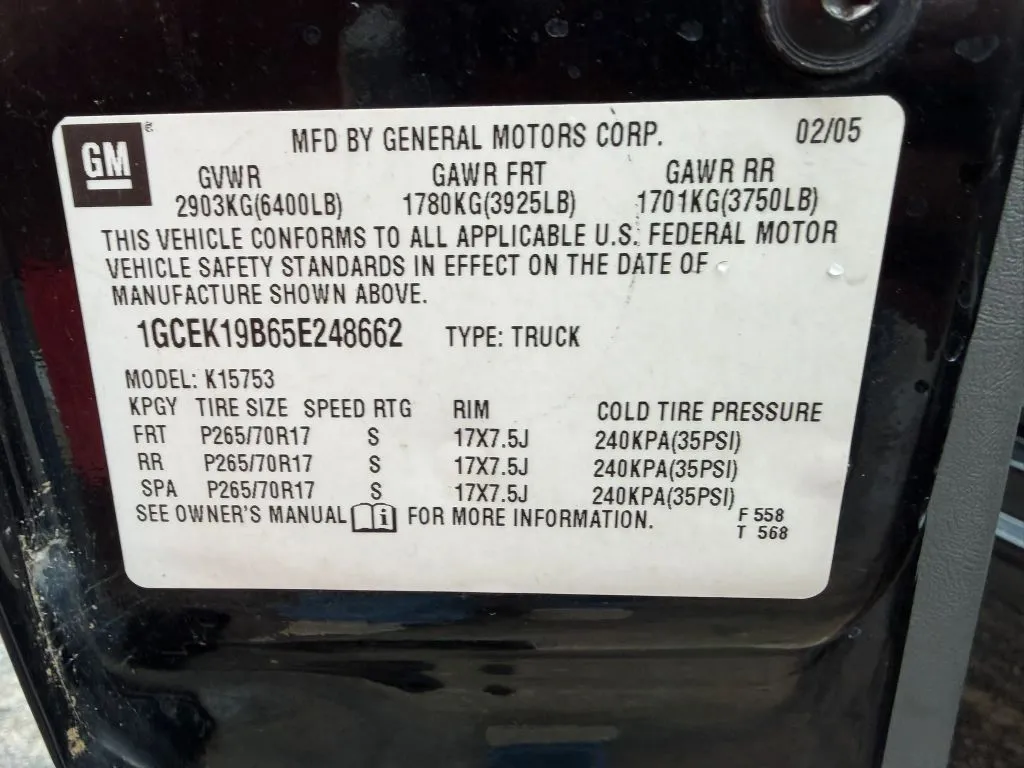 Chevrolet Silverado photo 17