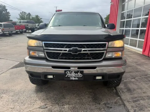 Another view of 2006 Chevrolet Silverado 1500 Crew Cab LT Pickup 4D 5 3/4 ft for sale in Fremont, NE at Tailgate Motor Co. (Fremont South)