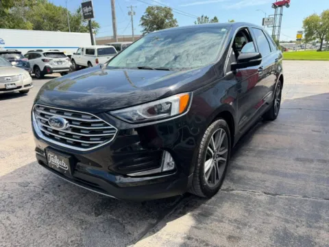 More photos of 2020 Ford Edge Titanium Sport Utility 4D at Tailgate Motor Co. (Fremont South), NE