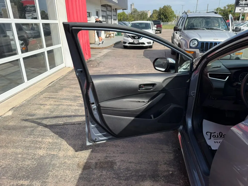 Toyota Corolla photo 8