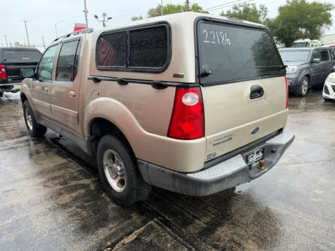 More photos of 2004 Ford Explorer Sport Trac XLT Sport Utility Pickup 4D at Tailgate Motor Co. (Fremont South), NE