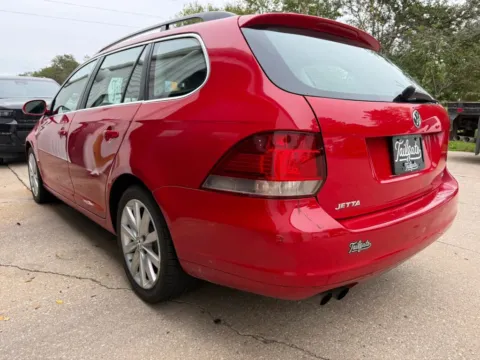 More photos of 2011 Volkswagen Jetta TDI SportWagen Sport Wagon 4D at Tailgate Motor Co. (Fremont South), NE