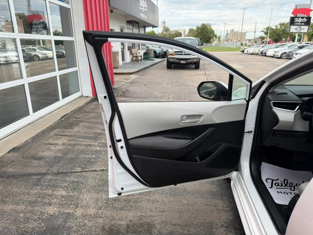 Toyota Corolla photo 8