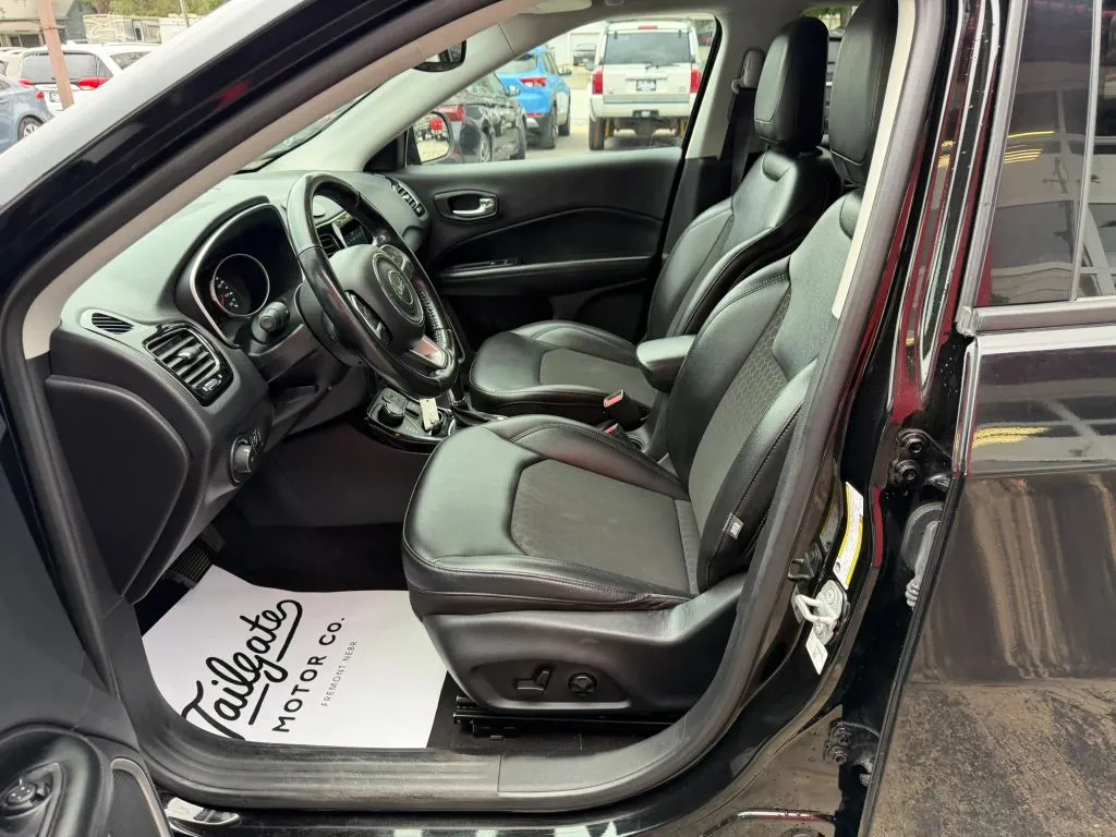 Jeep Compass photo 10