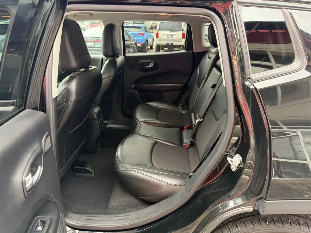 Jeep Compass photo 12