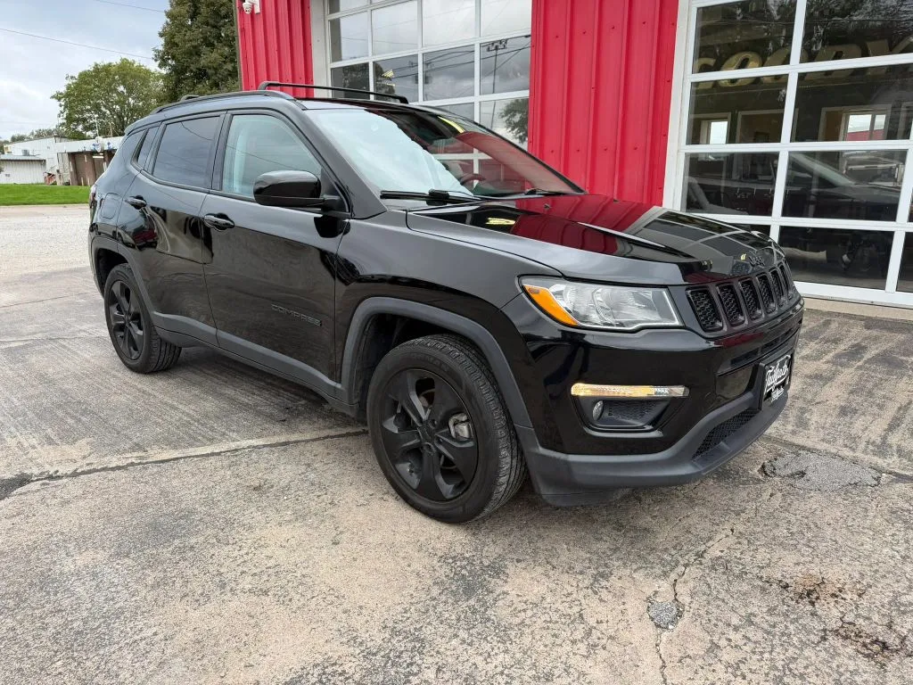 Jeep Compass photo 2