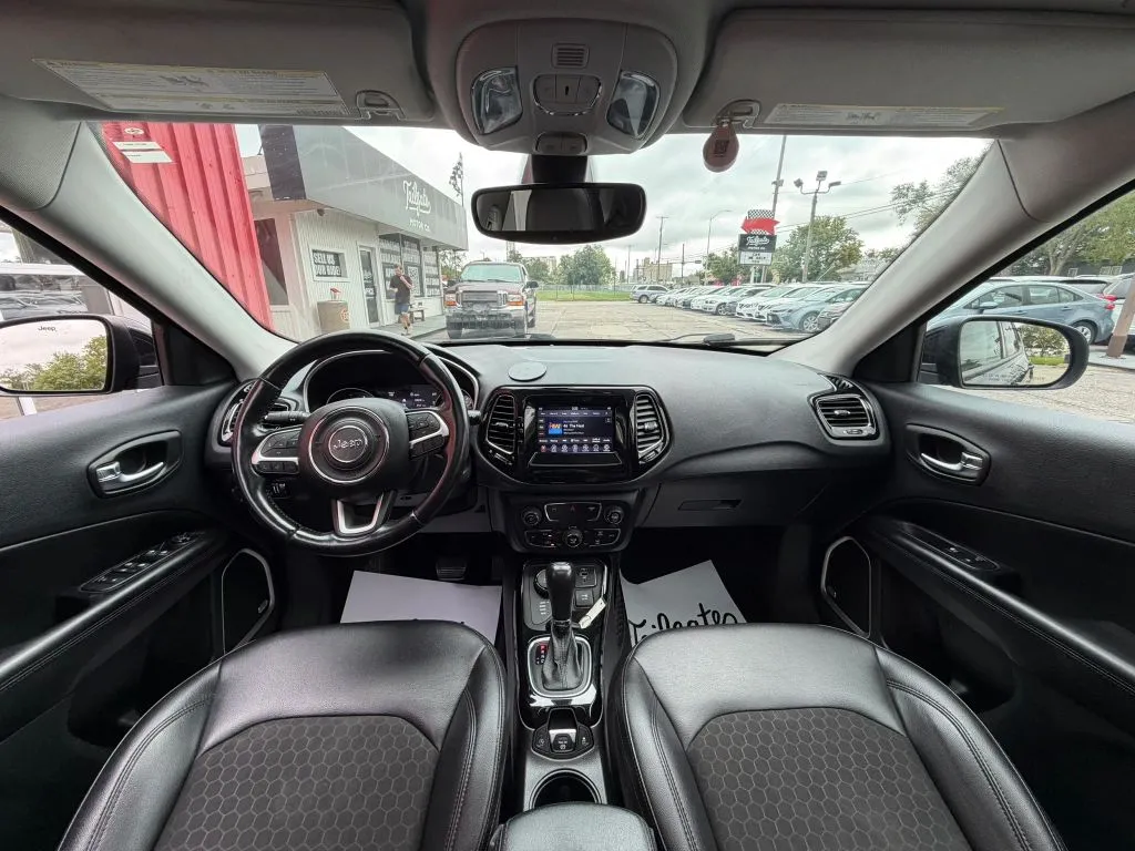 Jeep Compass photo 17