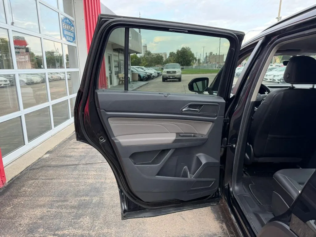 Volkswagen Atlas photo 11