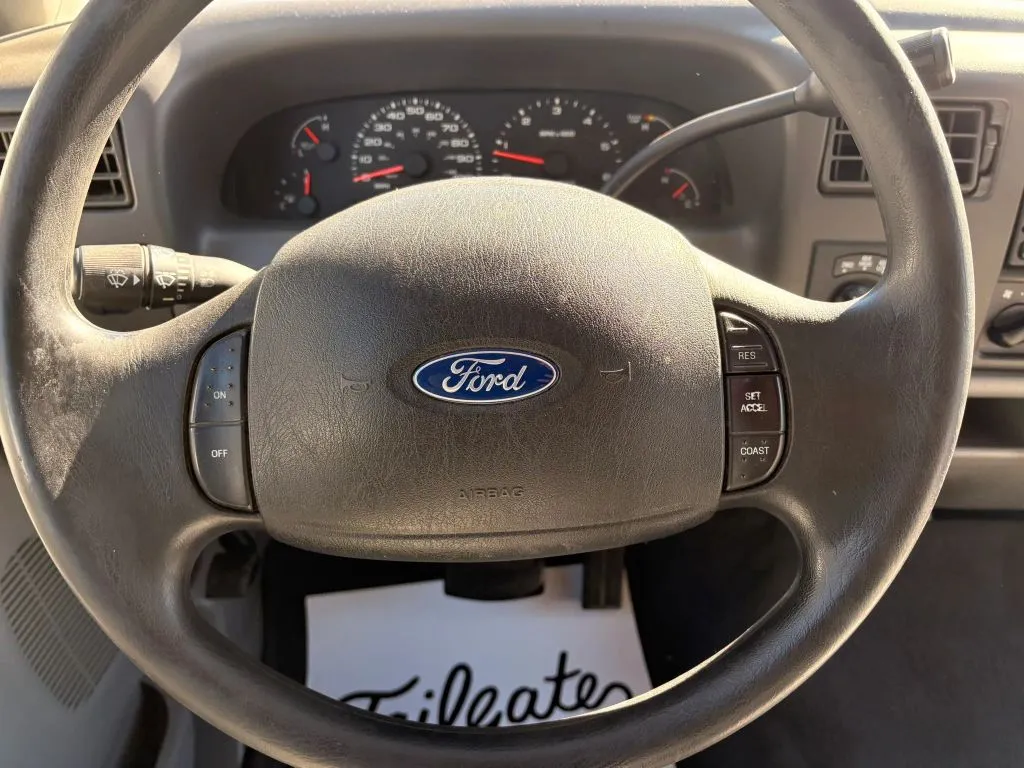 Ford F-250 photo 19