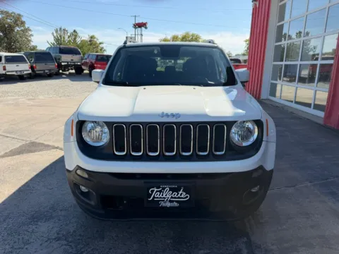 Another view of 2018 Jeep Renegade Latitude Sport Utility 4D for sale in Fremont, NE at Tailgate Motor Co. (Fremont South)